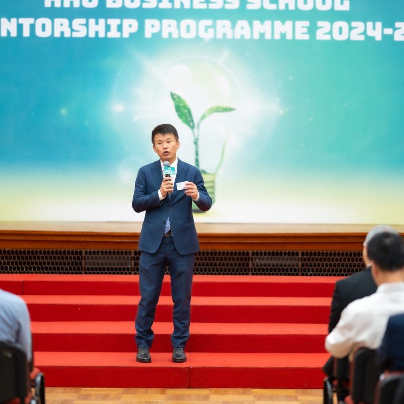 Connect and Grow: Students Embark on HKU Business School Mentorship Programme 2024-25